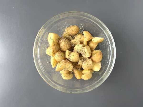 Panierte Götterspeise mit Airfryer-Granulatkartoffeln - Zubereitung Schritt 1