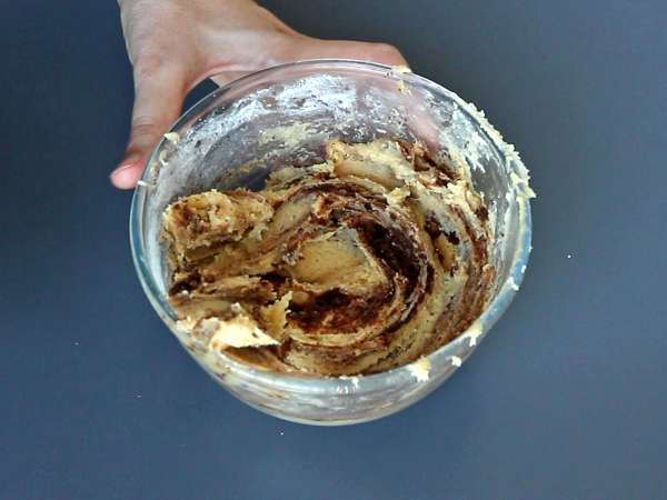 Cookies im Zimtschnecken-Stil, zartschmelzend und knackig mit gutem Zimtgeschmack - Zubereitung Schritt 5