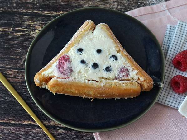 Für diesen Baumkuchen mit roten Früchten brauchen Sie keine Form! - Zubereitung Schritt 9