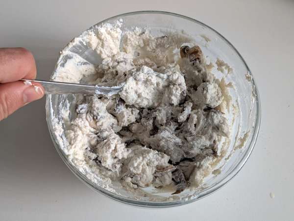 Crespelle mit Ricotta und Pilzen: das perfekte cremige vegetarische Rezept für jede Gelegenheit - Zubereitung Schritt 4