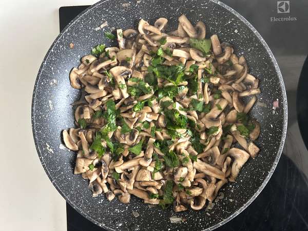 Kleine Flans mit Spinat und Pilzen - Zubereitung Schritt 6