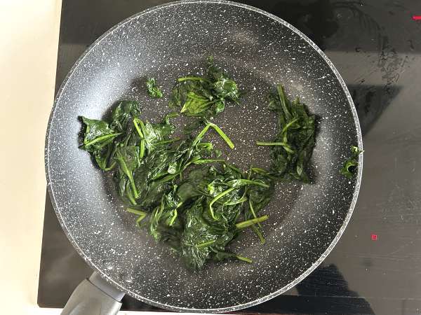 Kleine Flans mit Spinat und Pilzen - Zubereitung Schritt 7