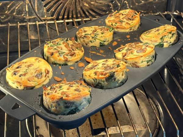 Kleine Flans mit Spinat und Pilzen - Zubereitung Schritt 11