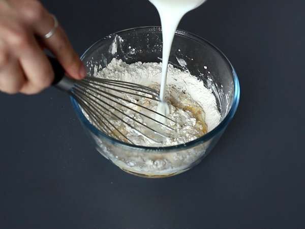 Tagliatelle aus Pfannkuchen mit Schokolade und Erdnüssen! - Zubereitung Schritt 1