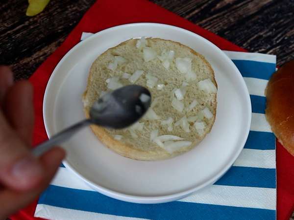 Cheeseburger, der berühmte Burger, den alle lieben! - Zubereitung Schritt 3