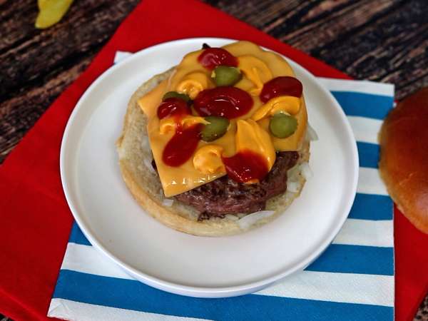 Cheeseburger, der berühmte Burger, den alle lieben! - Zubereitung Schritt 5