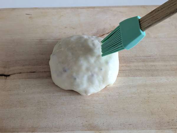 Burgerbrötchen aus der Heißluftfritteuse: ideal für ein schnelles und leckeres Abendessen - Zubereitung Schritt 7