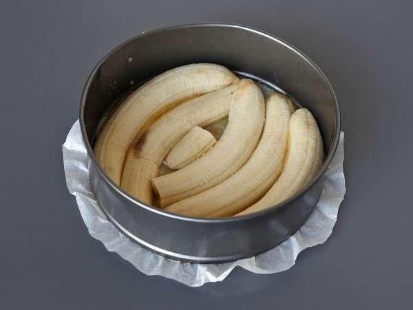 Extra zartschmelzender Bananenstürzkuchen - Zubereitung Schritt 2
