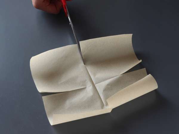 Extra gierige Muffins mit Banane und Schokoladenstückchen - Zubereitung Schritt 7