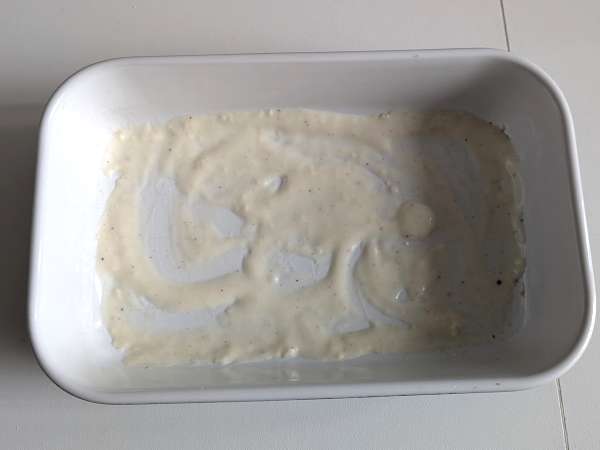 Gebackene cremige Nudeln mit Erbsen und Schinken gratiniert - Zubereitung Schritt 6