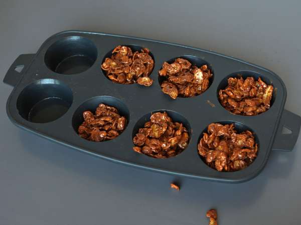 Osternester aus Sandrosen - Zubereitung Schritt 3