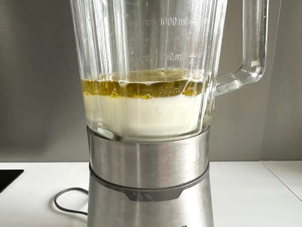 Salzkuchenteig aus dem Mixer: einfach, schnell und ultrafluffig - Zubereitung Schritt 2