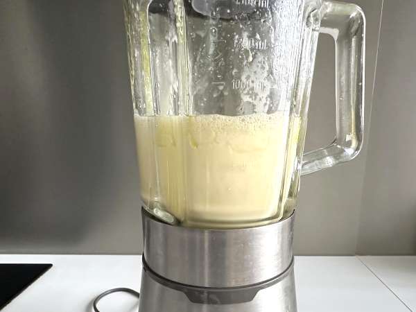 Salzkuchenteig aus dem Mixer: einfach, schnell und ultrafluffig - Zubereitung Schritt 3