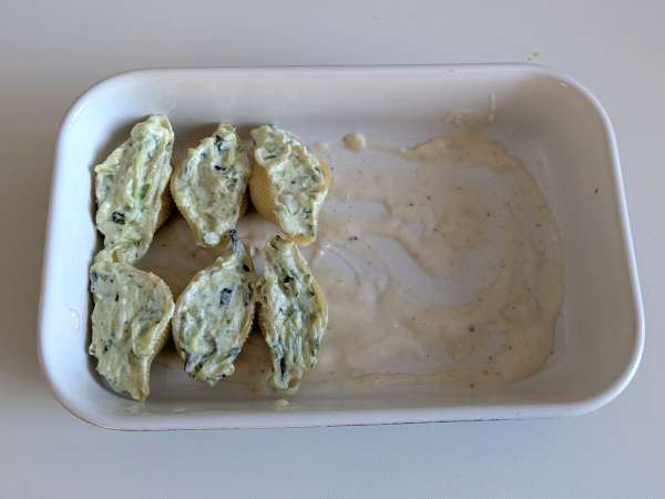 Conchiglioni gefüllt mit Ricotta, Zucchini und Zitrone: cremig und gratiniert im Ofen - Zubereitung Schritt 7