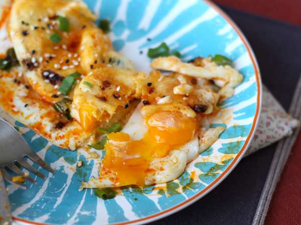 Spiegeleier mit Honig und Mozzarella, das süße, salzige und pikante Express-Frühstück! - Zubereitung Schritt 6