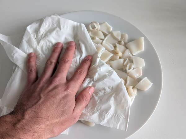 Tintenfischringe in der Heißluftfritteuse knusprig und leicht - Zubereitung Schritt 1