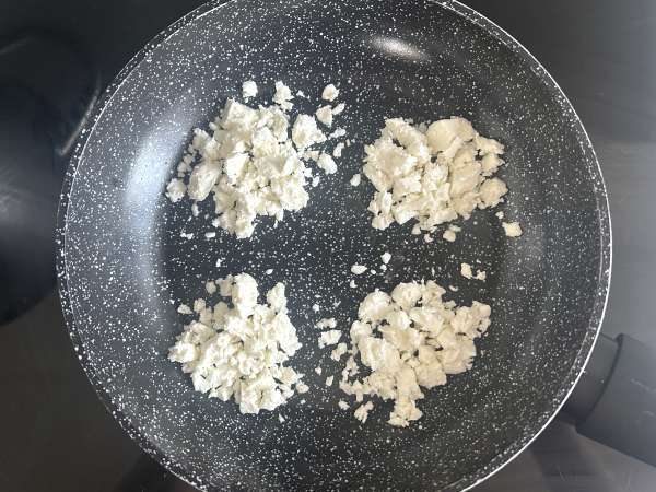 Knusprige Feta-Eier ( crispy feta eggs ): das ultraeinfache Trendrezept - Zubereitung Schritt 4