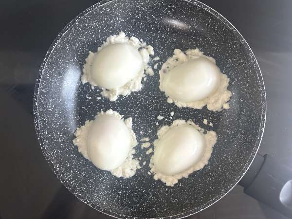 Knusprige Feta-Eier ( crispy feta eggs ): das ultraeinfache Trendrezept - Zubereitung Schritt 5