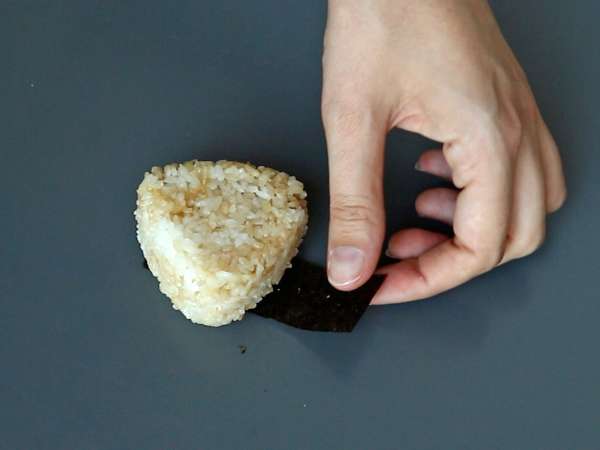 Yaki Onigiri mit Käse : knusprige japanische Reisbällchen - Zubereitung Schritt 9