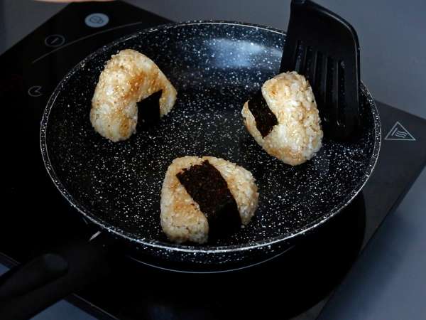Yaki Onigiri mit Käse : knusprige japanische Reisbällchen - Zubereitung Schritt 11