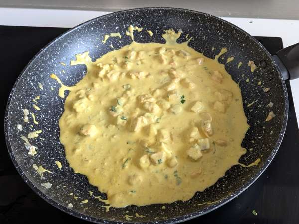 Cremige Pasta mit Lachs und Safran : schnell und einfach - Zubereitung Schritt 7