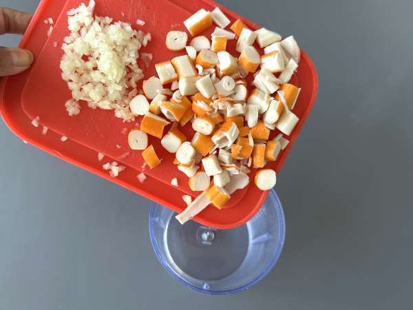 Surimi-Aufstrich: das superschnelle Rezept für den Aperitif - Zubereitung Schritt 1