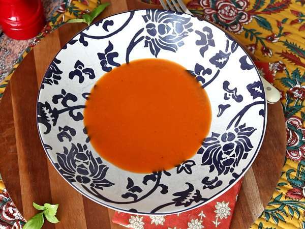 Gazpacho-Pasta mit Feta und getrockneten Tomaten : schnell und sommerlich - Zubereitung Schritt 3
