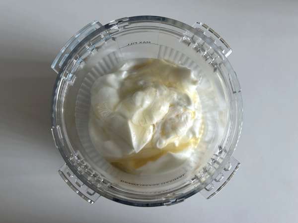 Stracciatella-Eis aus der Ninja Creami : Rezept mit Skyr - Zubereitung Schritt 1