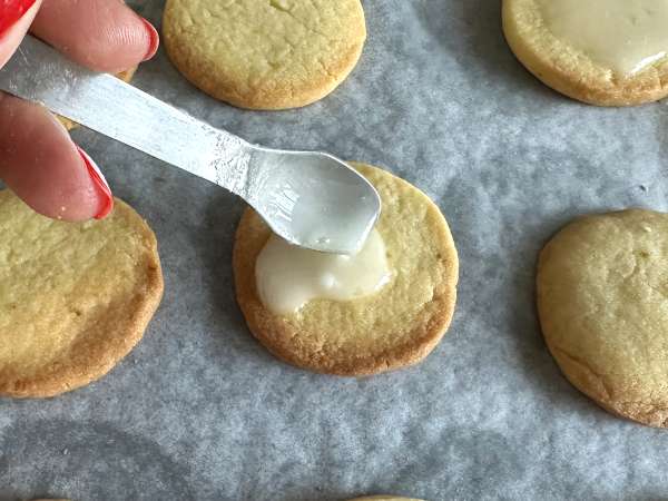 Limettenkekse mit Zuckerguss : einfaches und knuspriges Rezept - Zubereitung Schritt 10