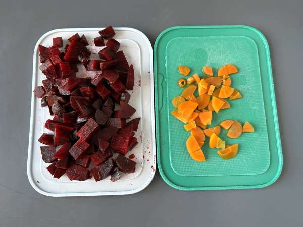 Rote-Bete-Salat mit gegrilltem Halloumi - Zubereitung Schritt 1
