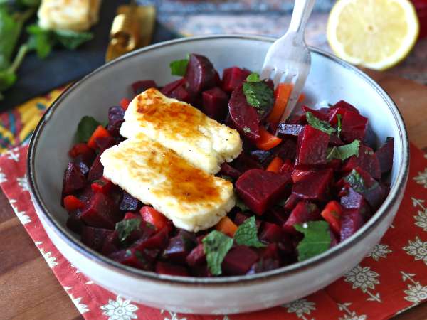 Rote-Bete-Salat mit gegrilltem Halloumi - Zubereitung Schritt 9