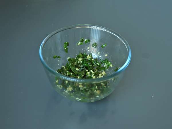 Chinesisches, gedämpftes Hähnchen mit Ingwer – unglaublich zart und aromatisch - Zubereitung Schritt 6