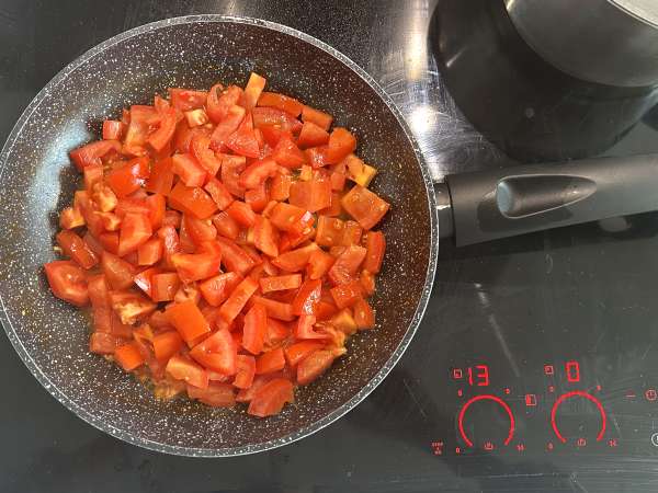 Proteinreicher Quinoa-Salat mit roten Bohnen und Mais - Zubereitung Schritt 4
