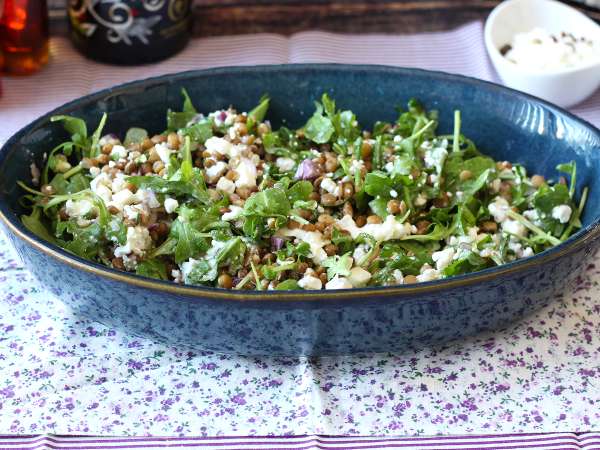 Proteinreicher Linsensalat mit Hüttenkäse – einfach und schnell zubereitet - Zubereitung Schritt 5
