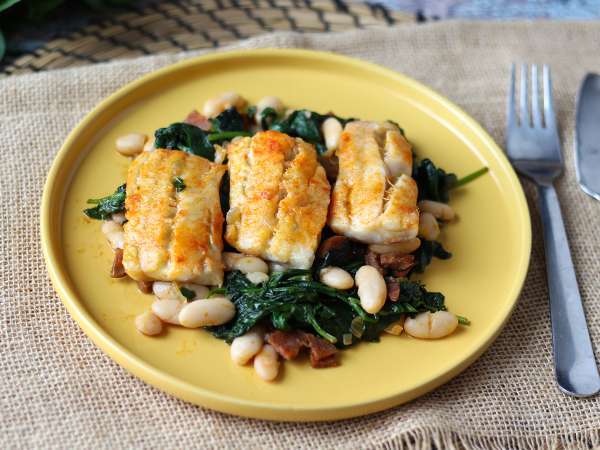 Seehecht mit weißen Bohnen, Spinat und Chorizo - Zubereitung Schritt 5