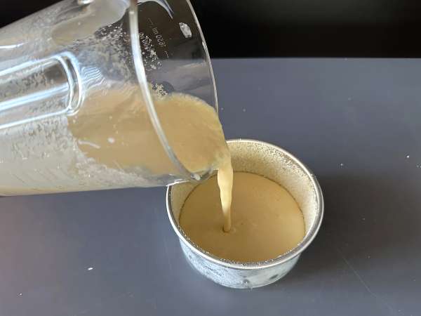 Kokos-Puddingkuchen mit Kondensmilch – einfach und zart schmelzend - Zubereitung Schritt 4
