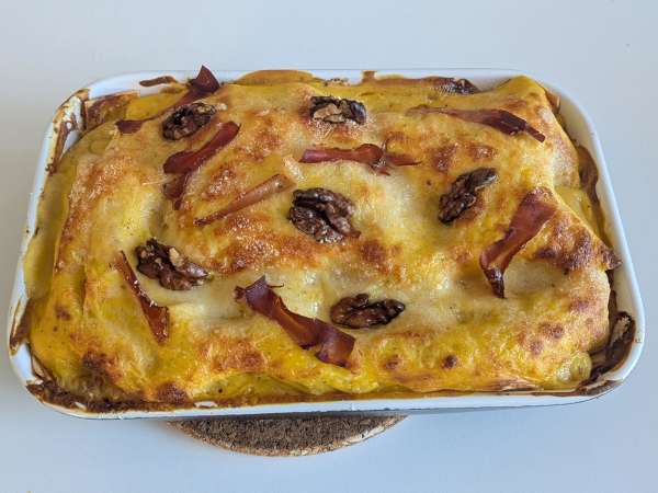 Lasagne mit Kürbis, Speck und Walnüssen – cremig und knusprig - Zubereitung Schritt 9