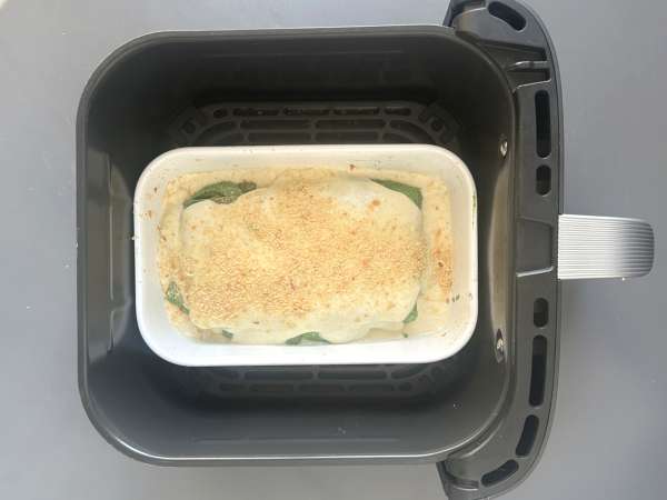 Vegetarische Lasagne mit Spinat und Tofu aus dem Airfryer - Zubereitung Schritt 9