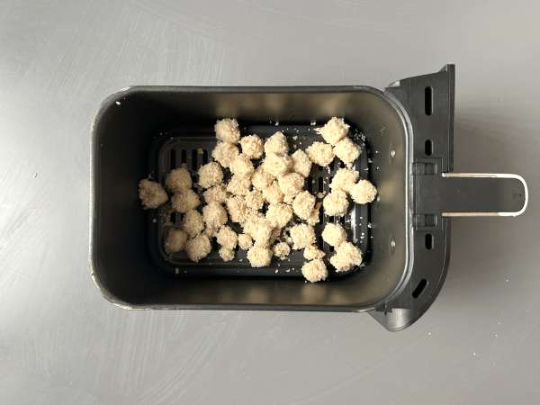 Crousty Tofu mit Reis und cremiger Sauce : knusprig und vegetarisch - Zubereitung Schritt 2