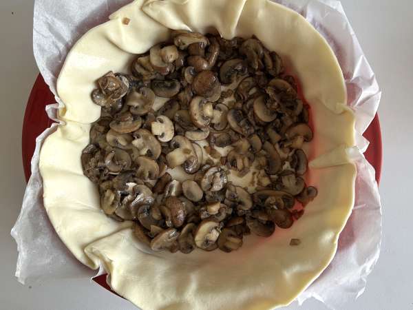 Quiche mit Champignons und Hokkaido-Kürbis - Zubereitung Schritt 6