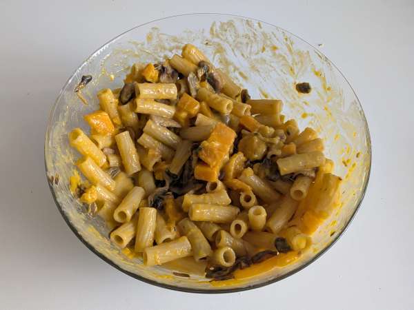 Nudelauflauf mit Kürbis und Champignons : cremig und vegetarisch - Zubereitung Schritt 7