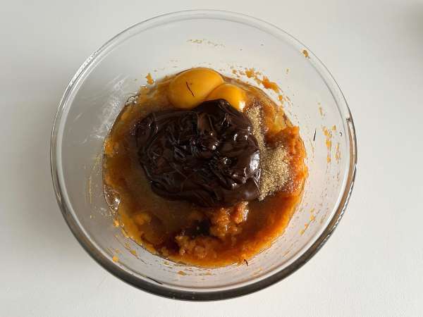 Saftiger Süßkartoffel-Brownie ohne Butter und Öl - Zubereitung Schritt 3
