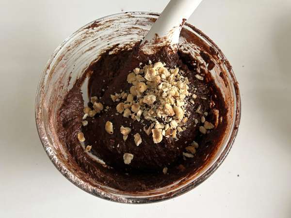 Saftiger Süßkartoffel-Brownie ohne Butter und Öl - Zubereitung Schritt 5