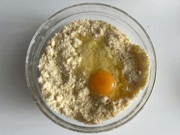 Szarlotka : polnischer Apfelkuchen mit knusprigen Streuseln - Zubereitung Schritt 3