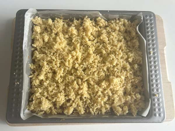 Szarlotka : polnischer Apfelkuchen mit knusprigen Streuseln - Zubereitung Schritt 12