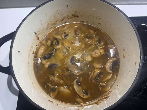 Ungarische Pilzsuppe mit Paprika und Dill : cremig und einfach - Zubereitung Schritt 6
