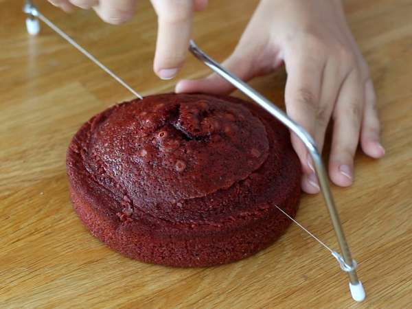 Halloween-Red-Velvet-Torte : gruselig und spektakulär - Zubereitung Schritt 8