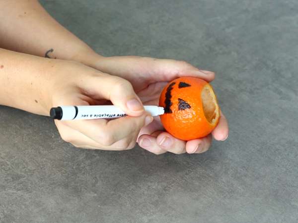 Halloween-Clementinen mit Schokomousse : einfaches Dessert - Zubereitung Schritt 4