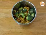 One pot pasta - Tagliatelles mit Lachs und Brokkoli - Zubereitung Schritt 1