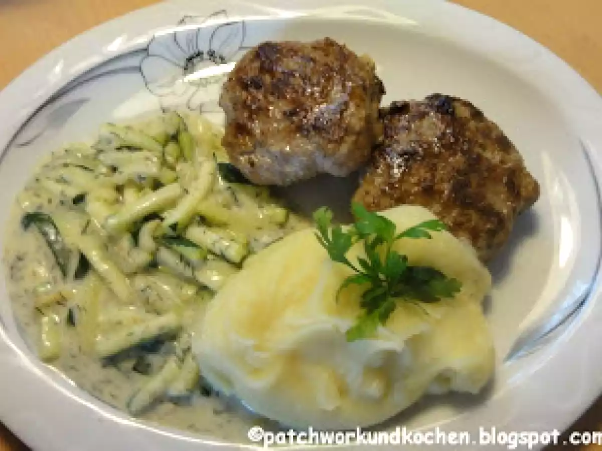 10 Minuten Zucchinigemüse